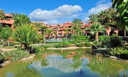 Luxury apartment for sale in an exclusive beachfront complex between Marbella and Estepona centre 