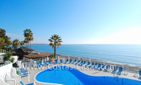 Frontline beach detached villa for sale on gated beachfront complex, Marbella - Estepona 