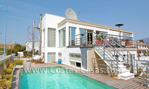 Bargain modern styled villa nearby the beach for sale in Marbella 