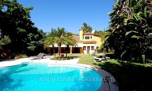 Andalusian Style Golf Villa for Sale in Estepona – Marbella 