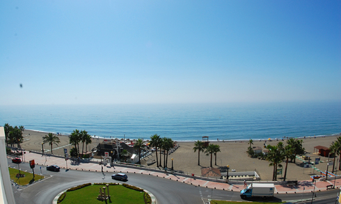 Modern beachfront apartment for sale, on the boulevard in the centre of Estepona 