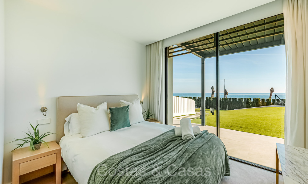 Unique ultra-modern beach front designer villa for sale, New Golden Mile, Marbella - Estepona. Ready to move in. 72246