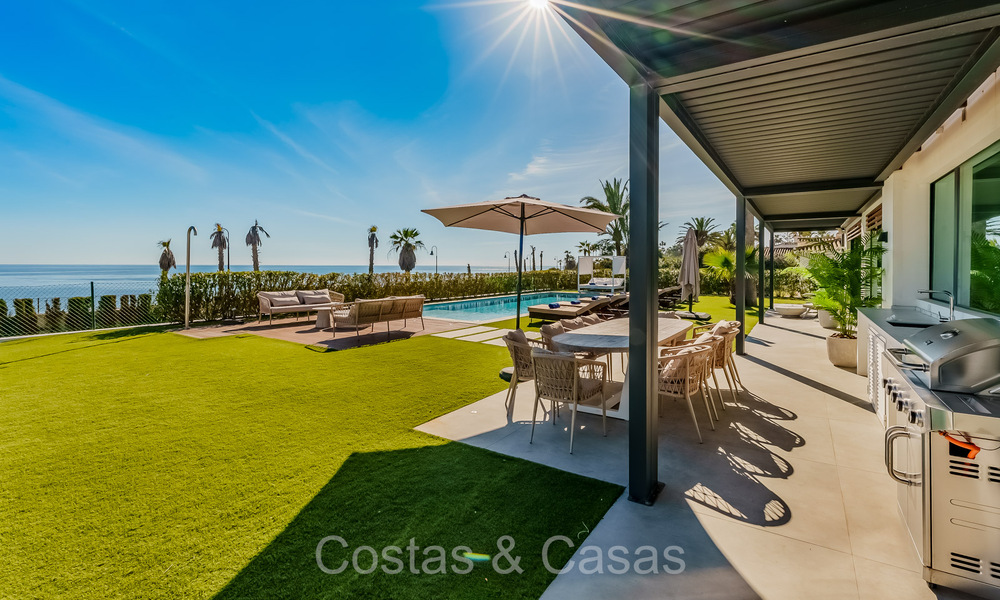 Unique ultra-modern beach front designer villa for sale, New Golden Mile, Marbella - Estepona. Ready to move in. 72260