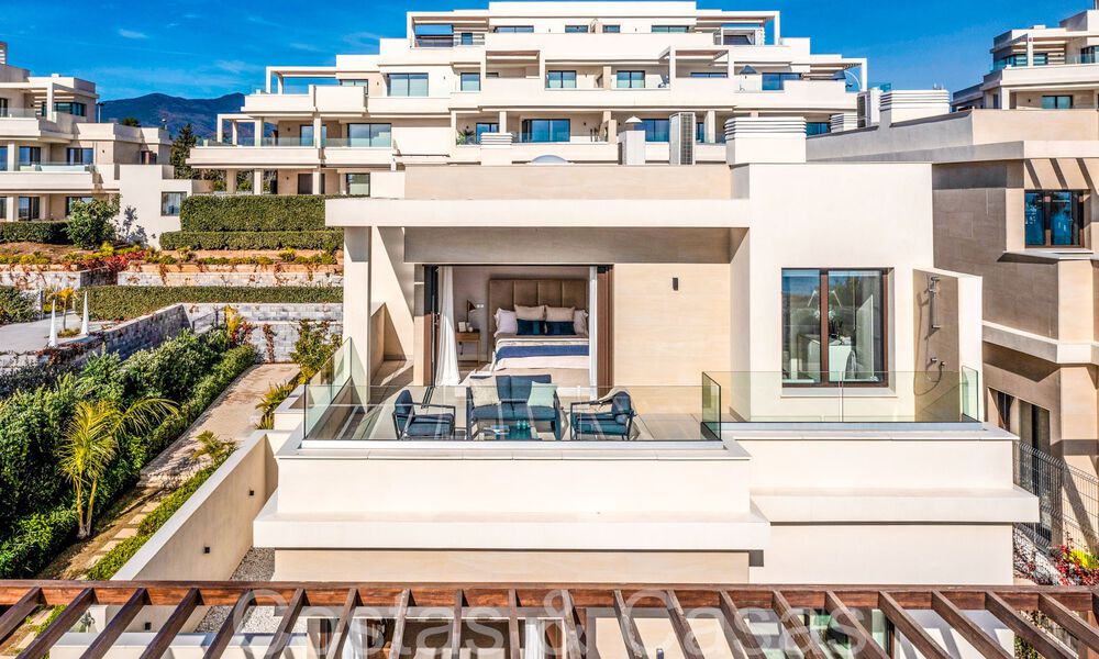 New luxury front line beach villa for sale in an exclusive complex, New Golden Mile, Marbella - Estepona 69822