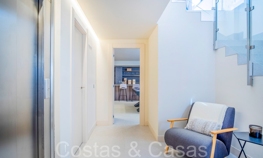New luxury front line beach villa for sale in an exclusive complex, New Golden Mile, Marbella - Estepona 69844