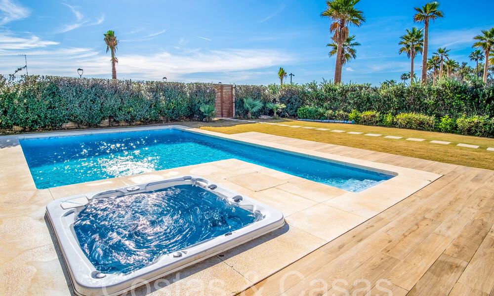 New luxury front line beach villa for sale in an exclusive complex, New Golden Mile, Marbella - Estepona 69848