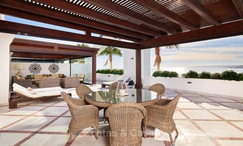 Exclusive beachfront penthouse apartment for sale in Estepona, Costa del Sol. Reduced in price. 9350