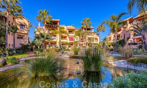 Luxury apartment in a front-line beach complex for sale in San Pedro Playa, within walking distance to amenities and the centre of San Pedro, Marbella 24338