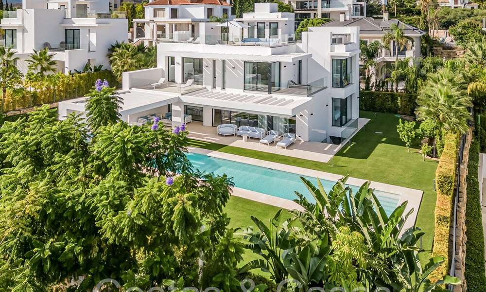 Ready to move in, new modern villa for sale in a five star golf resort in Marbella - Benahavis 71749