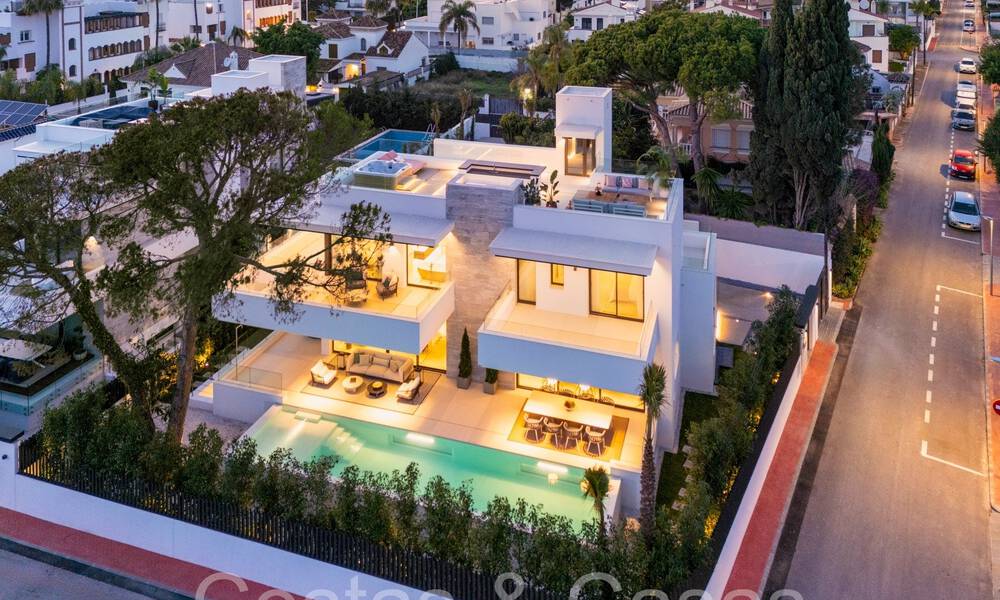 Modern new construction villa for sale, walking distance to the beach, beachside San Pedro de Alcantara, Marbella 71265