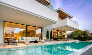 Modern new construction villa for sale, walking distance to the beach, beachside San Pedro de Alcantara, Marbella 71270 