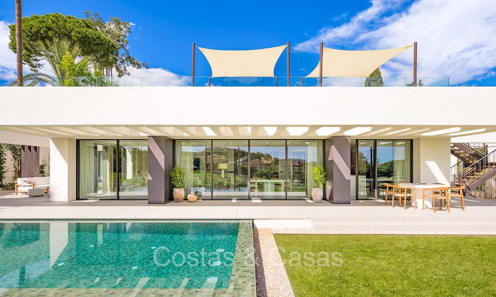 New, ultra-modern luxury villa for sale with architectural design, frontline golf Los Naranjos in Nueva Andalucia, Marbella 73097