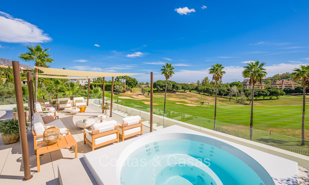 New, ultra-modern luxury villa for sale with architectural design, frontline golf Los Naranjos in Nueva Andalucia, Marbella 73104