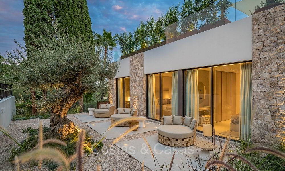 New, ultra-modern luxury villa for sale with architectural design, frontline golf Los Naranjos in Nueva Andalucia, Marbella 73138