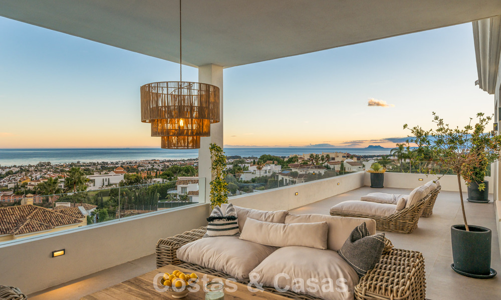 Exclusive designer villa with panoramic sea views for sale in the a five-star golf resort in Marbella - Benahavis 74805