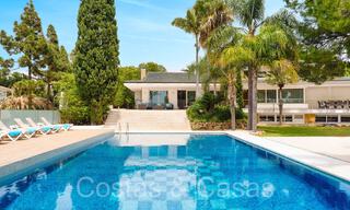 Spacious luxury villa for sale with extensive private garden east of Marbella centre 68885 