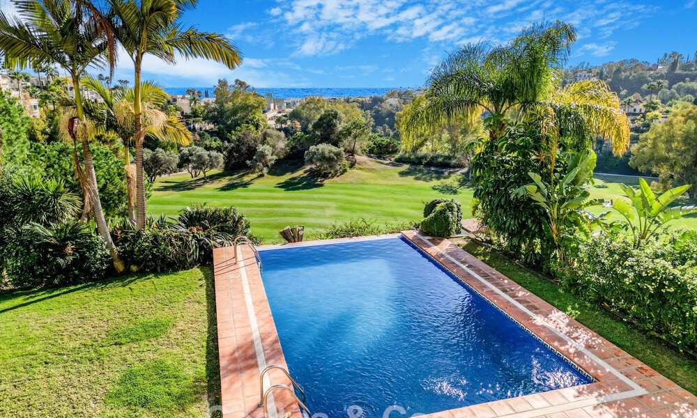 Spacious luxury villa for sale adjacent to prime golf course in La Quinta golf resort, Benahavis - Marbella 774237