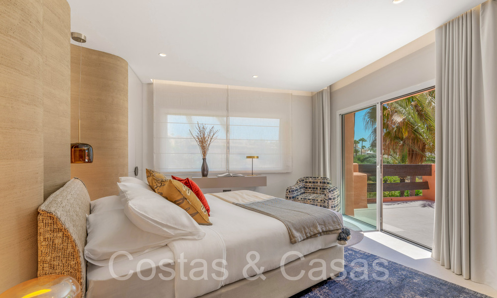 Quality renovated, huge penthouse for sale in frontline beach complex east of Marbella centre 70663