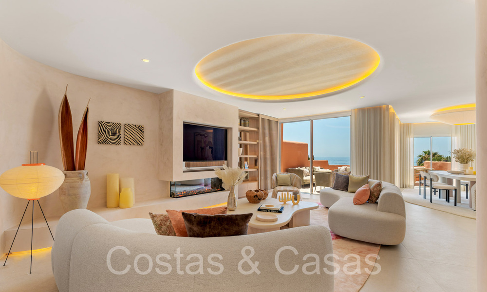 Quality renovated, huge penthouse for sale in frontline beach complex east of Marbella centre 70673