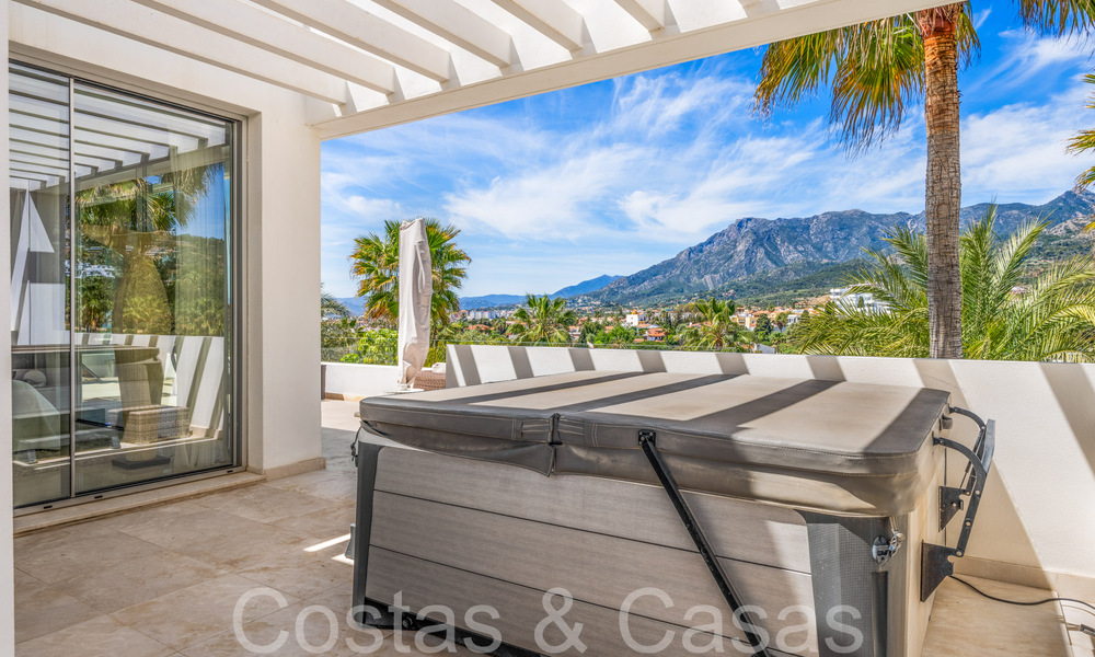 Modernist luxury villa for sale in natural, highly desirable area east of Marbella centre 68176