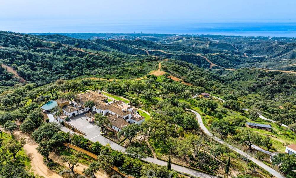 Magnificent Andalusian country estate for sale on an elevated plot of 5 hectares in the hills of East Marbella 67542