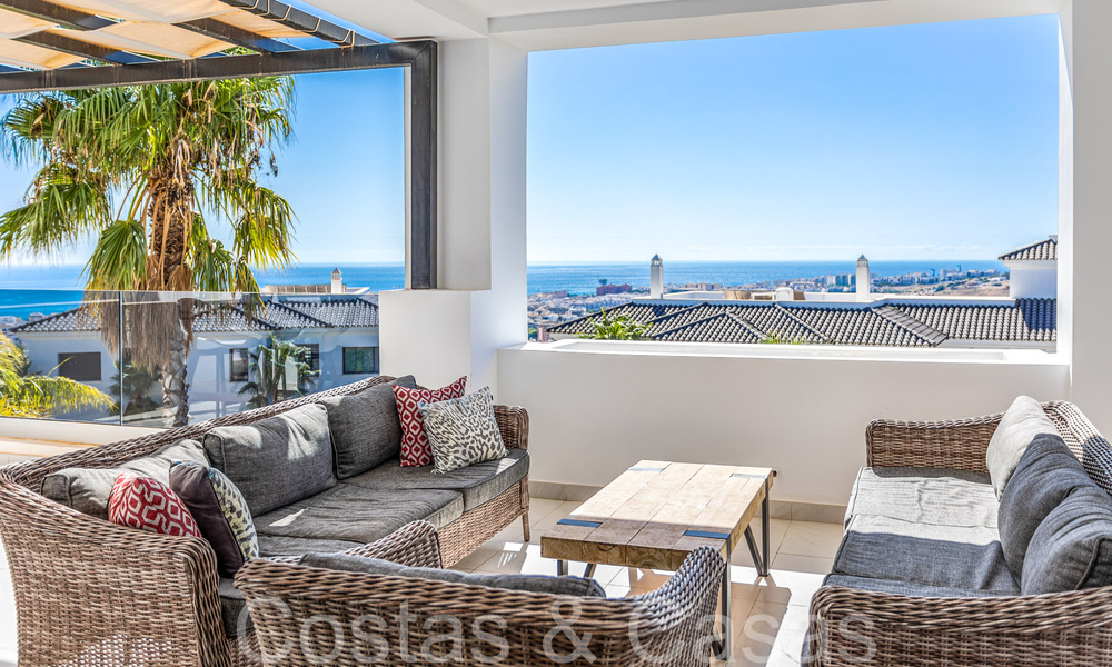 Ready to move in, spacious penthouse with panoramic sea views for sale in the hills of Estepona, close to the centre 67535