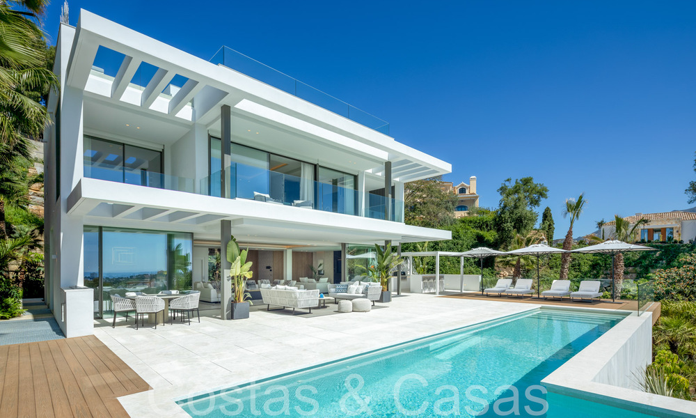 Ready to move in, modern luxury villa with unobstructed sea views for sale, located in La Quinta, Marbella - Benahavis 67770