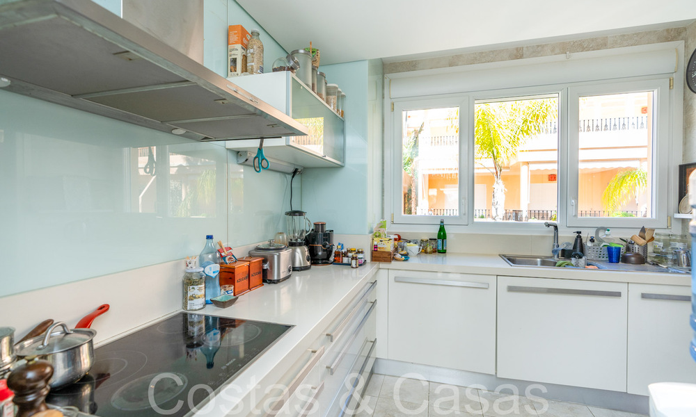 Spacious and bright duplex penthouse for sale located in Nueva Andalucia, Marbella 67991