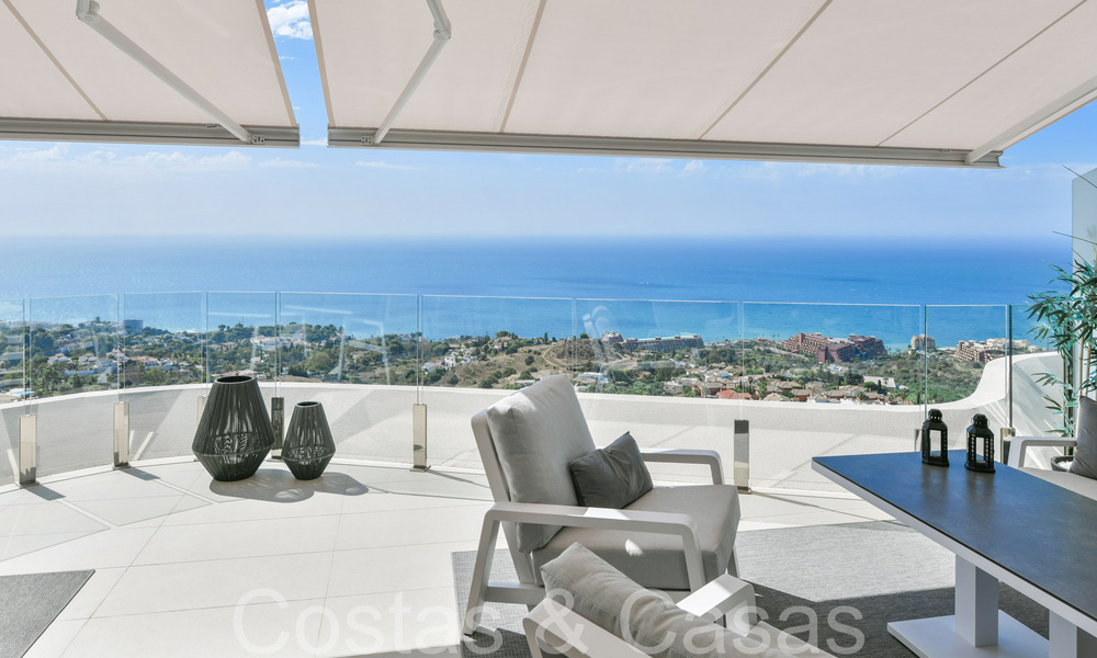 Luxurious, modern, duplex penthouse with panoramic sea views for sale in Benalmadena, Costa del Sol 68016