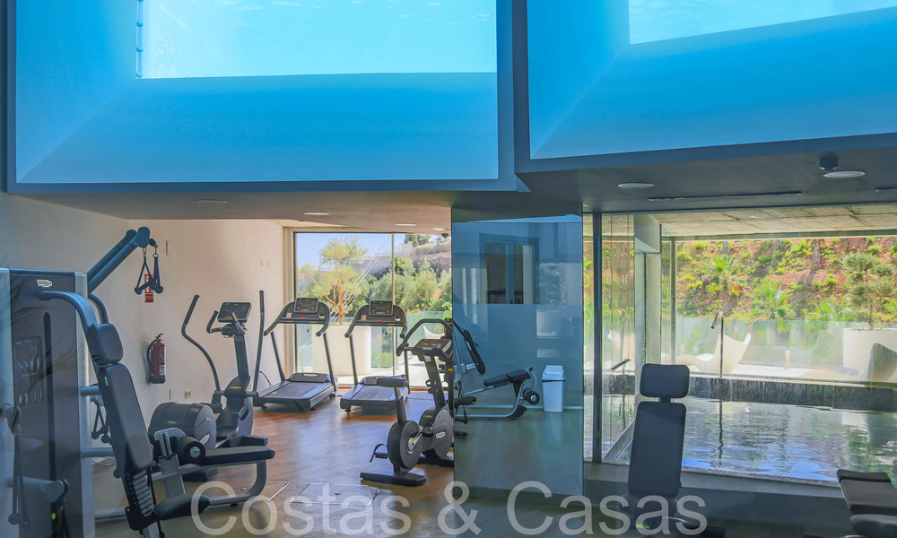 Luxurious, modern, duplex penthouse with panoramic sea views for sale in Benalmadena, Costa del Sol 68024