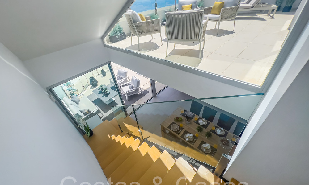 Luxurious, modern, duplex penthouse with panoramic sea views for sale in Benalmadena, Costa del Sol 68027