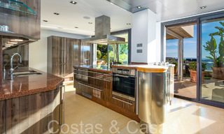 Luxurious apartment for sale with unobstructed, panoramic sea views in Nueva Andalucia, Marbella 68095 