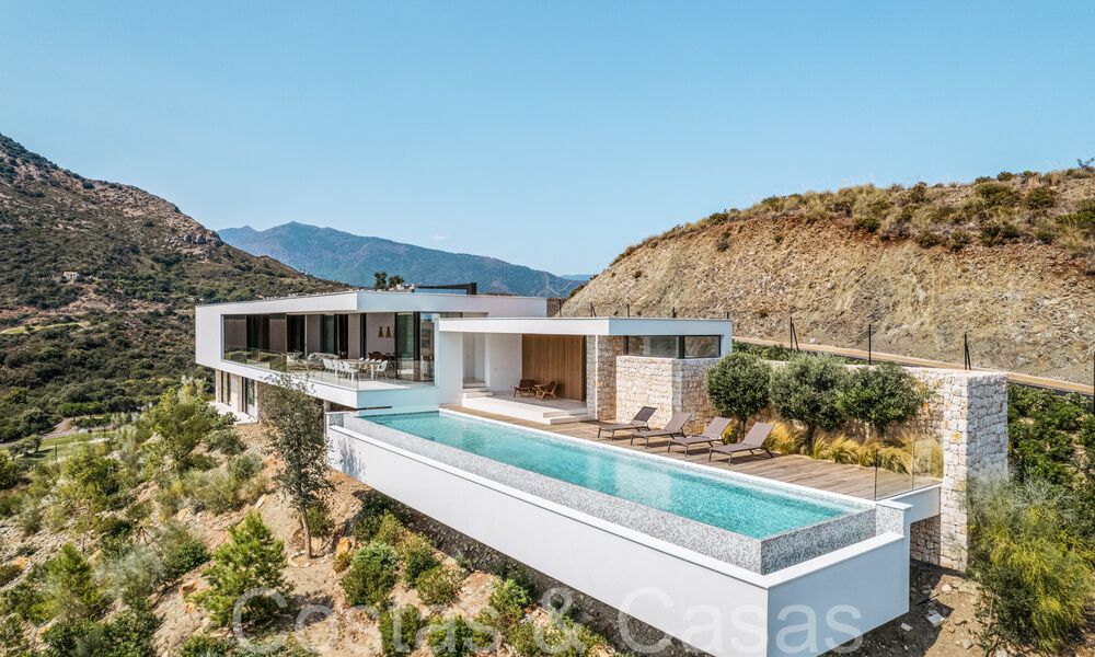 Stylish designer villa for sale in the exclusive Marbella Club Golf Resort in Benahavis - Marbella 68368