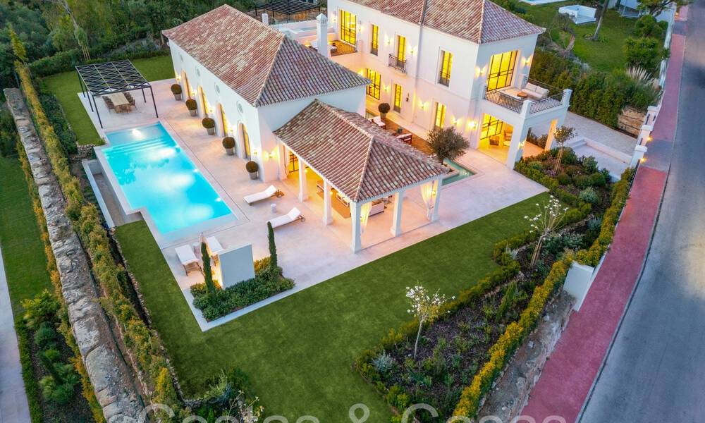 Ready to move luxury villa with contemporary Mediterranean design for sale in a prestigious golf area in Nueva Andalucia, Marbella 68385