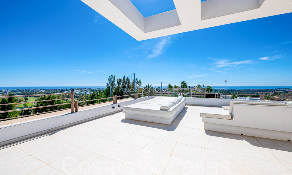 Ready to move, high-end designer villa for sale, frontline golf with sea views in Benahavis - Marbella 68415