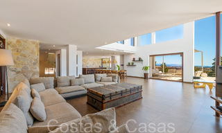 Ready to move, high-end designer villa for sale, frontline golf with sea views in Benahavis - Marbella 68424 