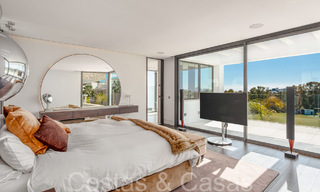 Spacious, modernist luxury villa for sale overlooking the golf course in Benahavis - Marbella 68138 