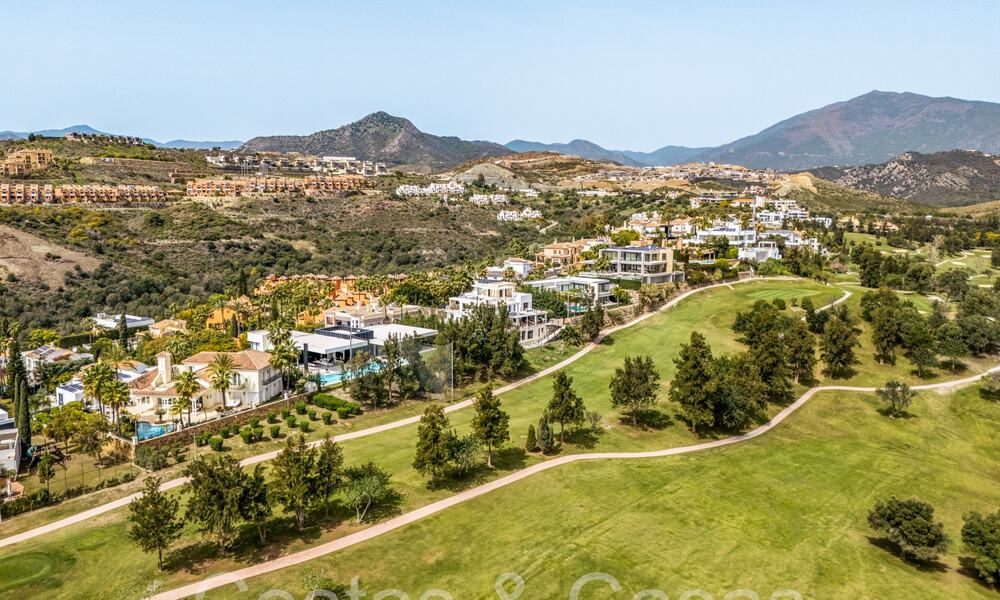 Modern, single storey, luxurious villa for sale directly on the golf course in Benahavis - Marbella 68459