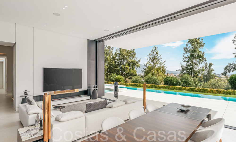 Modern, single storey, luxurious villa for sale directly on the golf course in Benahavis - Marbella 68462