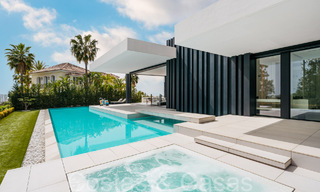 Modern, single storey, luxurious villa for sale directly on the golf course in Benahavis - Marbella 68468 