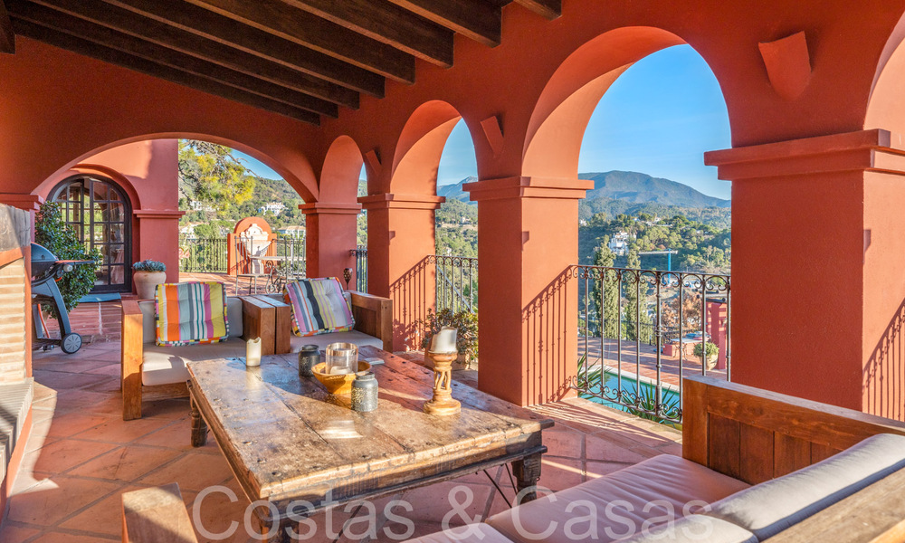 Majestic, Andalusian luxury villa for sale surrounded by nature in El Madroñal, Benahavis - Marbella 68504