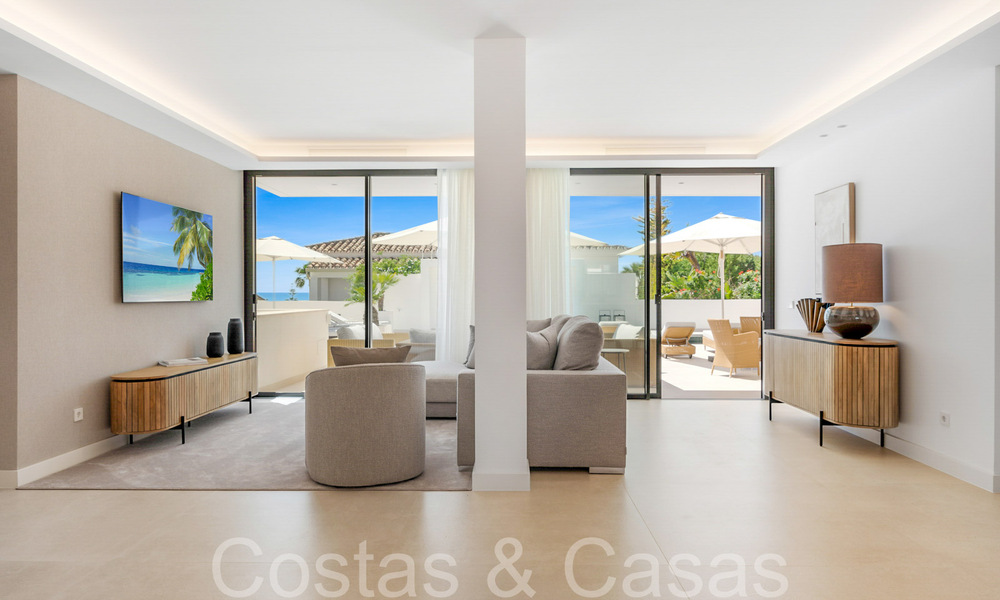 Ready to move in, chic Mediterranean luxury villa for sale, beachside east of Marbella centre 68624