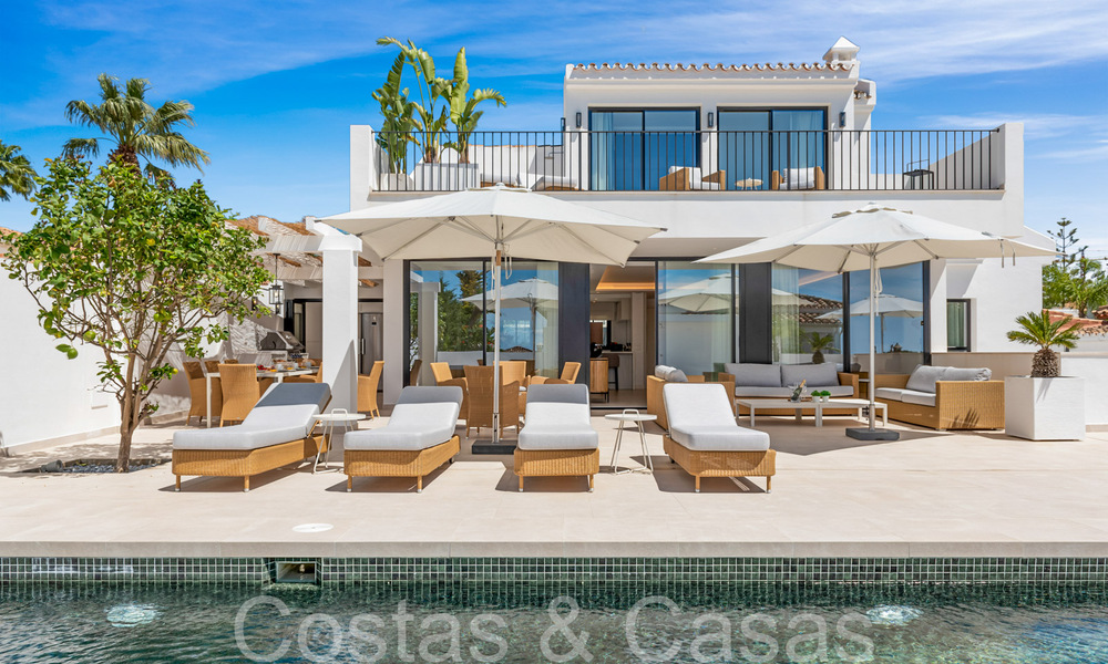 Ready to move in, chic Mediterranean luxury villa for sale, beachside east of Marbella centre 68651