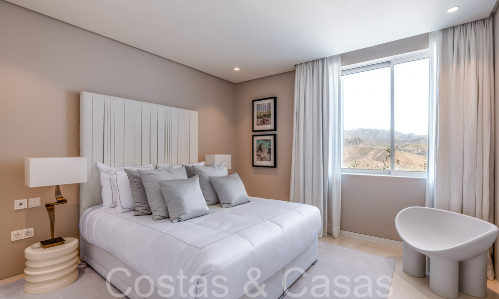 Ready to move in! Contemporary garden apartment with beautiful sea views for sale, a short drive from Marbella centre 68663