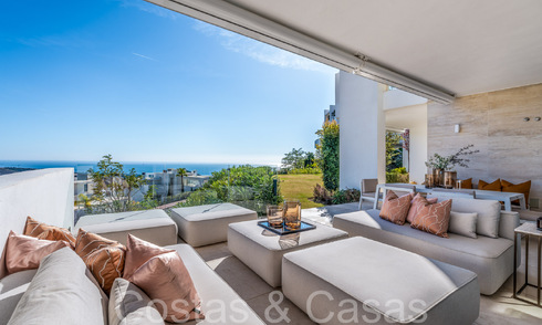 Ready to move in! Contemporary garden apartment with beautiful sea views for sale, a short drive from Marbella centre 68671