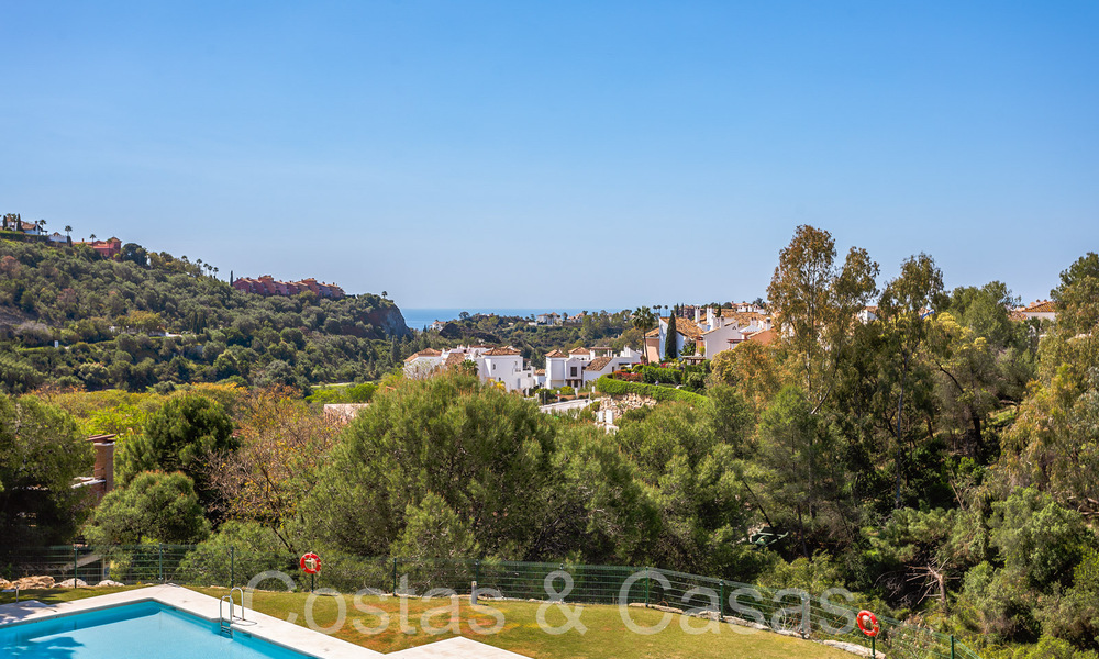 Ready to move in modern apartment for sale with panoramic views in exclusive Benahavis – Marbella 68535