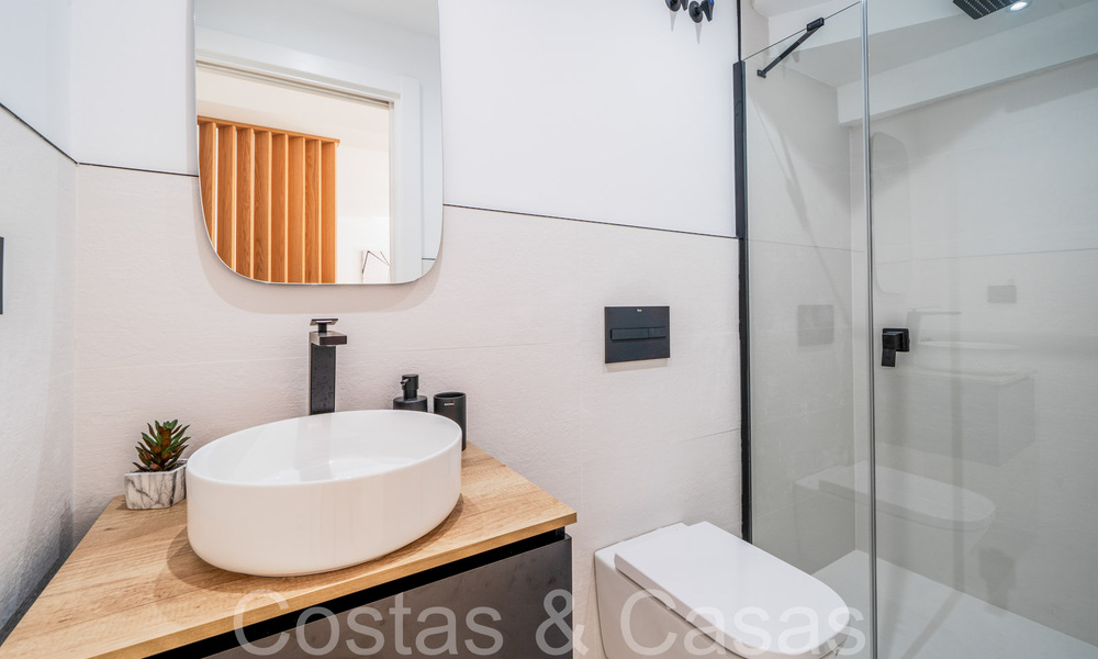 Stylish renovated townhouse for sale close to Aloha College in the valley of Nueva Andalucia, Marbella 68708