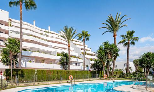 Luxurious 4-bedroom apartment for sale in gated community in Nueva Andalucia, Marbella 68733