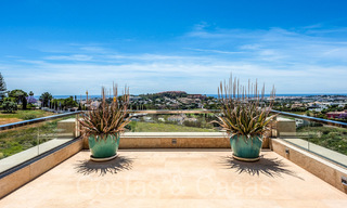 Luxurious duplex penthouse for sale with private pool and sea views in Nueva Andalucia, Marbella 68971 