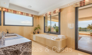 Luxurious duplex penthouse for sale with private pool and sea views in Nueva Andalucia, Marbella 68974 